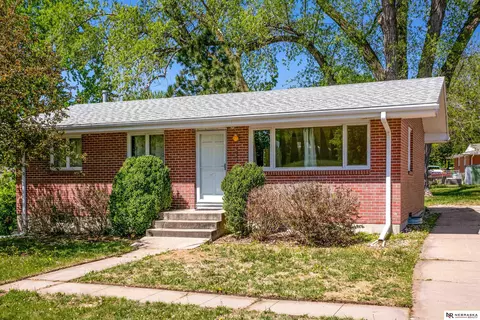 4411 N Park Blvd, Lincoln, NE 68521