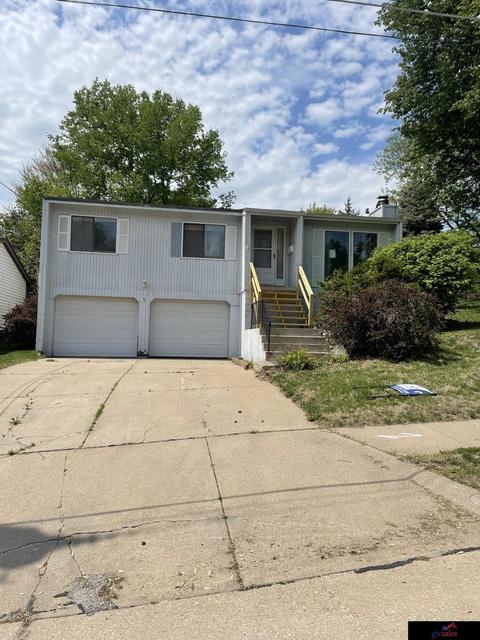 1522 N 9th St, Bellevue, NE 68005