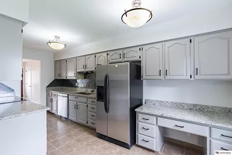 12632 N St, Omaha, NE 68137