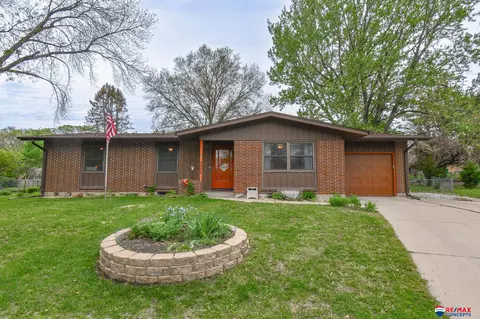 2505 County Down Ct, Lincoln, NE 68512