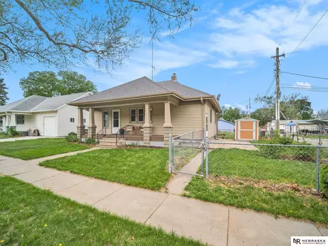 4215 N 63rd St, Lincoln, NE 68507
