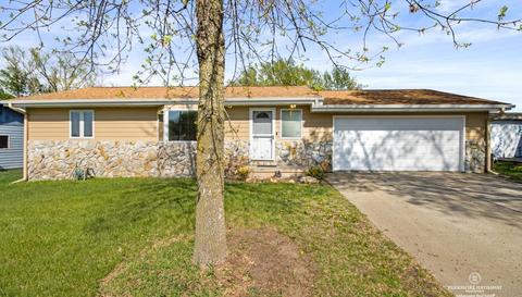 107 Linnwood Ln, Norfolk, NE 68701