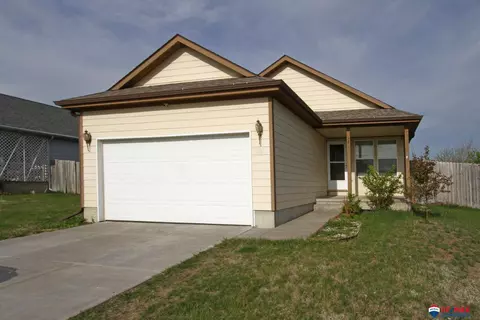 1841 NW 47 St, Lincoln, NE 68528