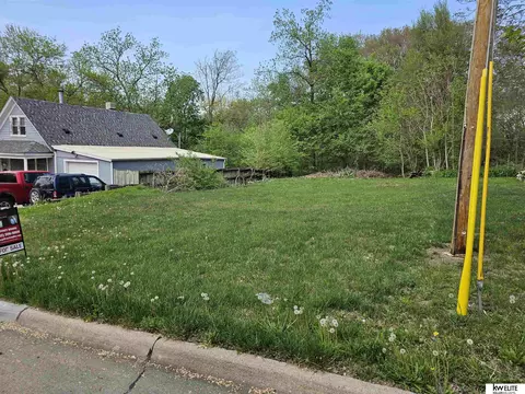 4114 Charles St, Omaha, NE 68123