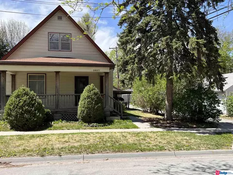 1027 S 23 St, Lincoln, NE 68510