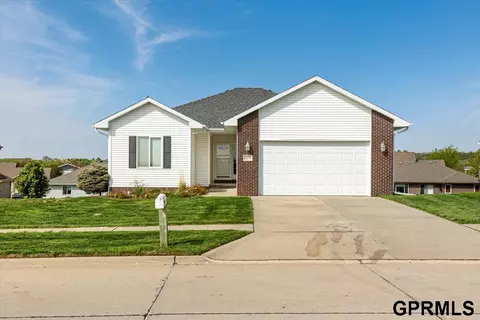 1379 Linden Dr, Blair, NE 68008