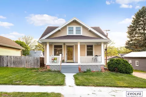 1027 N Orange St, Wahoo, NE 68066