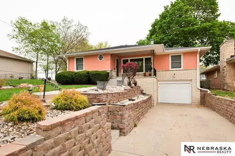 4903 Spaulding St, Omaha, NE 68104