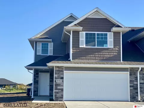 9027 Peregrine Rd, Lincoln, NE 68505
