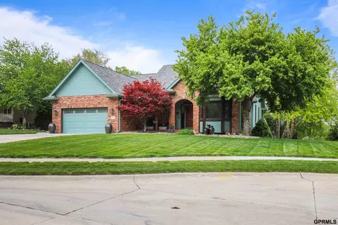 13407 Lochmoor Cir, Bellevue, NE 68123