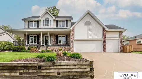 3211 Rahn Blvd, Bellevue, NE 68123