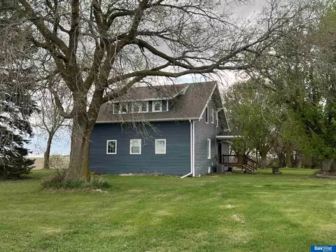 1008 W 21 Rd, Marquette, NE 68854