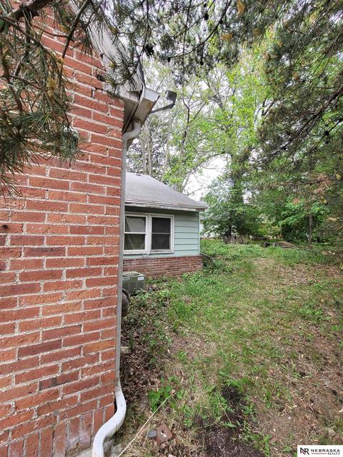5035 NW Radial Hwy, Omaha, NE 68104