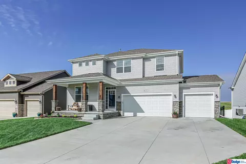 8018 Kilpatrick Pkwy, Bennington, NE 68007