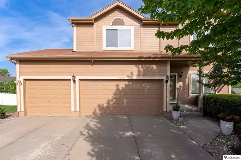 14616 Nebraska Cir, Omaha, NE 68116