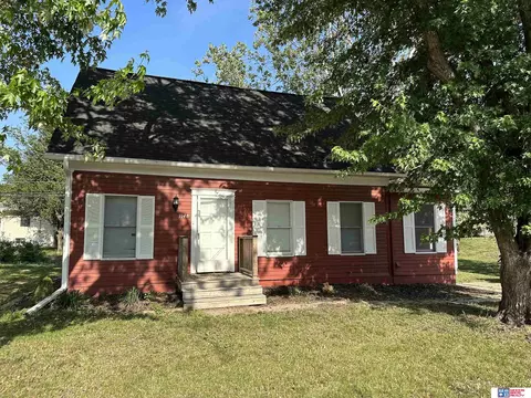 1148 N Columbia Ave, Seward, NE 68434