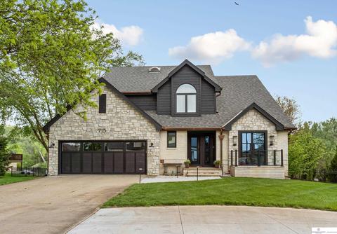 715 Riverside Dr, Waterloo, NE 68069