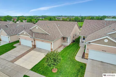 8901 Blacksmith Ct, Lincoln, NE 68507