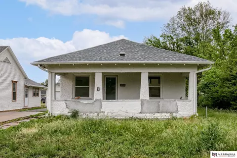 1312 High St, Beatrice, NE 68310