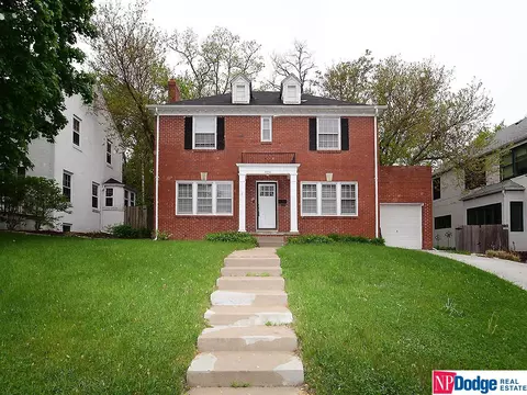 2008 N 52nd St, Omaha, NE 68104