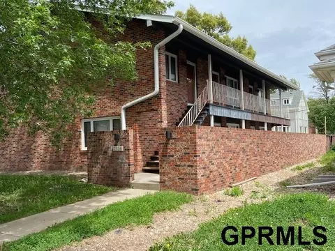 2528 N 49th St, Lincoln, NE 68504