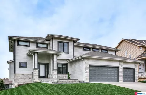 12109 Pintail Dr, Papillion, NE 68046