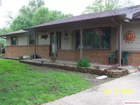 1901 S 2nd St, Beatrice, NE 68310