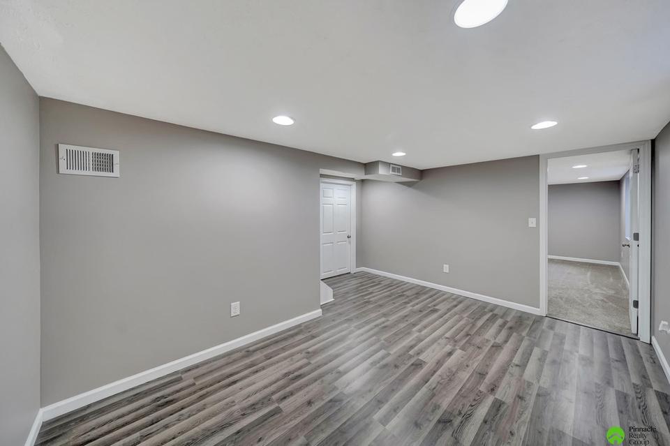  2200 S 33rd St, Lincoln, NE 68506 photo 24
