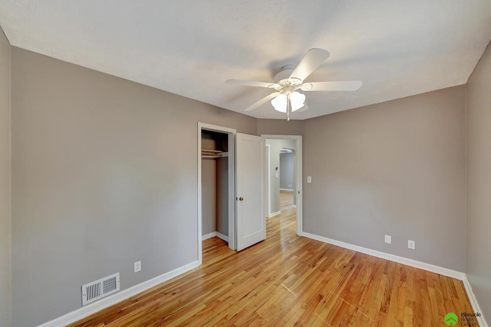  2200 S 33rd St, Lincoln, NE 68506 photo 12