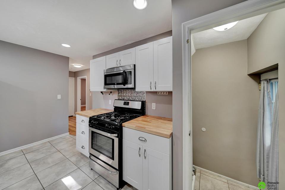  2200 S 33rd St, Lincoln, NE 68506 photo 16