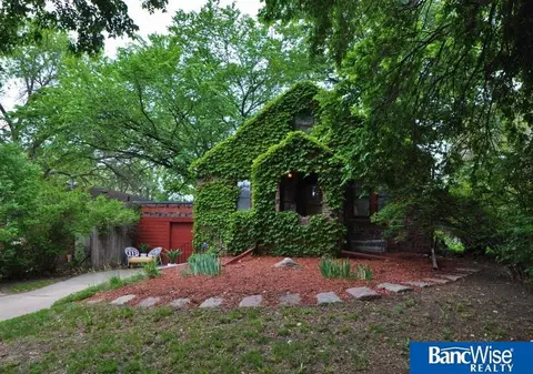 3427 P St, Lincoln, NE 68503