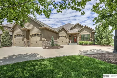 19726 Bellbrook Blvd, Gretna, NE 68028