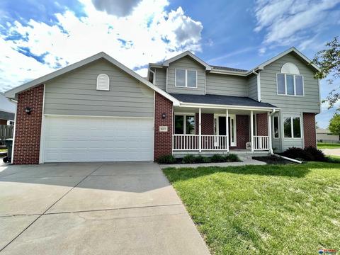 6015 S 81st St, Lincoln, NE 68516