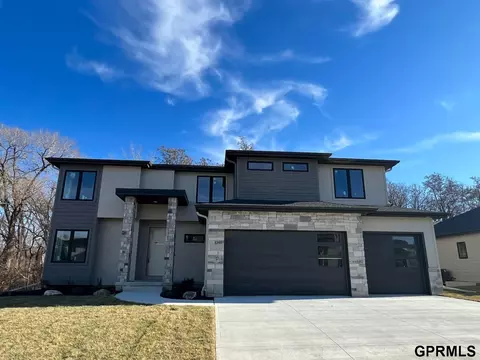 4529 S 202 St, Omaha, NE 68135