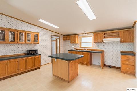 306 N 2nd St, Dunbar, NE 68346