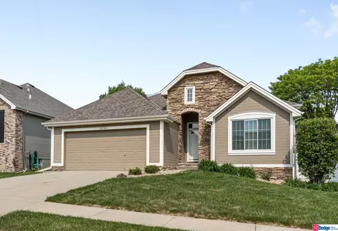 14738 Hartman Plz, Omaha, NE 68116