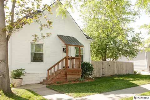 1331 S 11th St, Lincoln, NE 68502