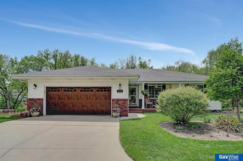 4250 N 8th Street Cir, Lincoln, NE 68521