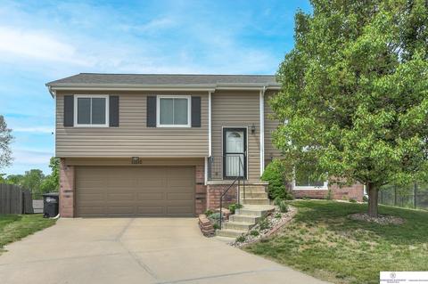 11510 Bauman Cir, Omaha, NE 68164
