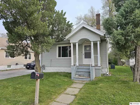 1415 E Military Ave, Fremont, NE 68025