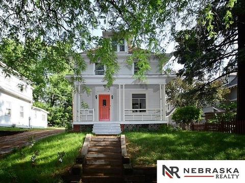 4906 Cuming St, Omaha, NE 68114
