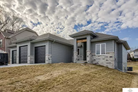 1539 E Ridge Way, Ashland, NE 68003