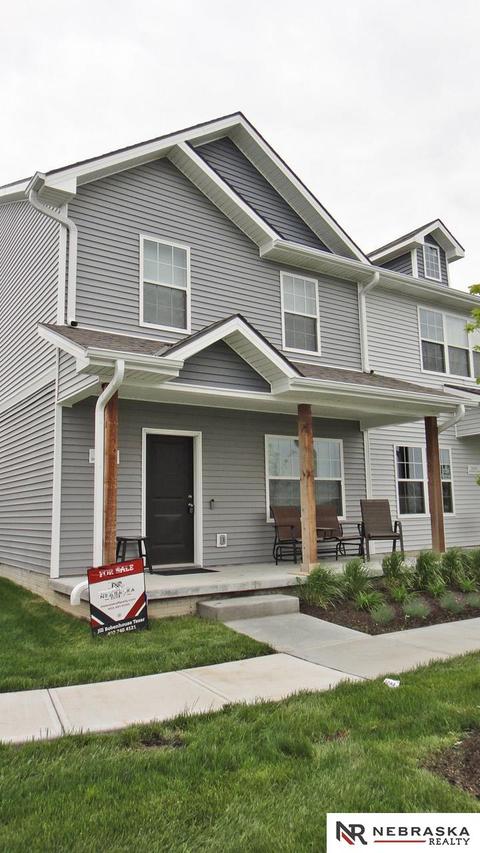 2107 Brandon Ln, Fremont, NE 68025