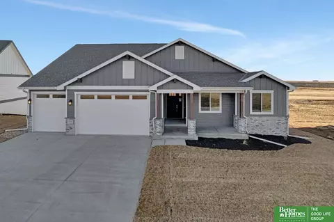 11976 S 118 Ave, Papillion, NE 68046