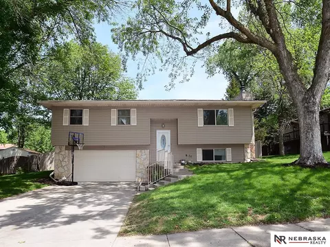 13512 Schirra St, Omaha, NE 68138