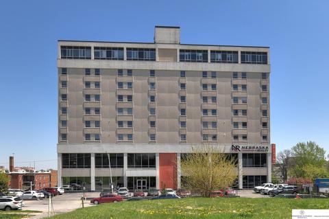 105 N 31 Ave #806, Omaha, NE 68131