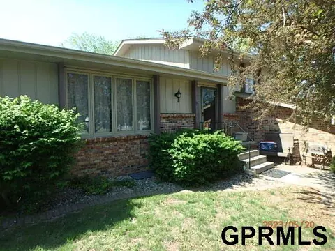 4603 Holly St, Omaha, NE 68157