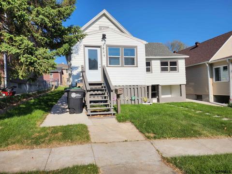 5605 S 33rd Ave S, Omaha, NE 68107