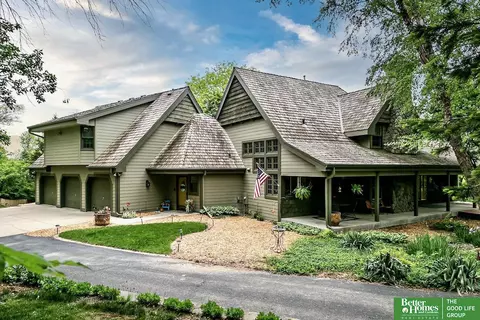 5355 Parsonage Dr, Omaha, NE 68152