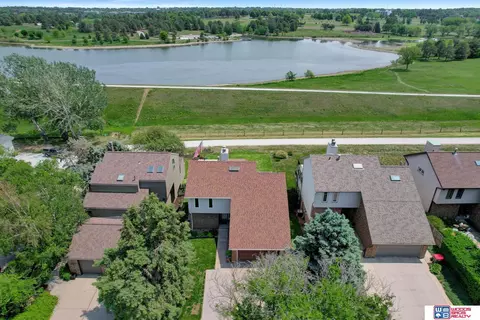 3709 S 58th St, Lincoln, NE 68506